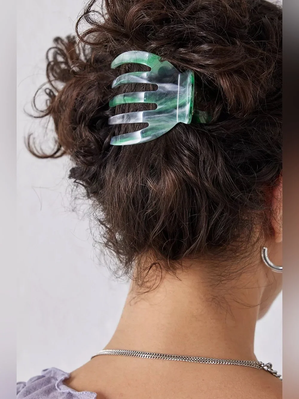 New🌟Urban Outfitters-Flat Alice Claw Clip Marbled Green